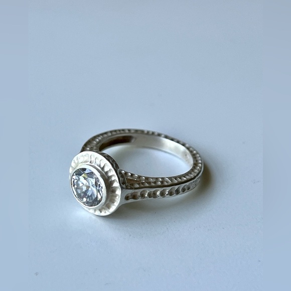 Vintage Ring Silpada THAI 925 Hand Hammered Clear Rock Crystal Quartz stone - Picture 2 of 5